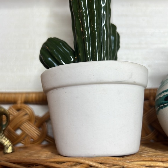 Ceramic hand painted cactus statue - Picture 8 of 11